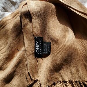 JONES NY silky wide viscose fringed scarf